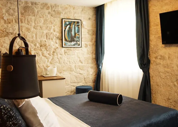 Hvar Riva Rooms