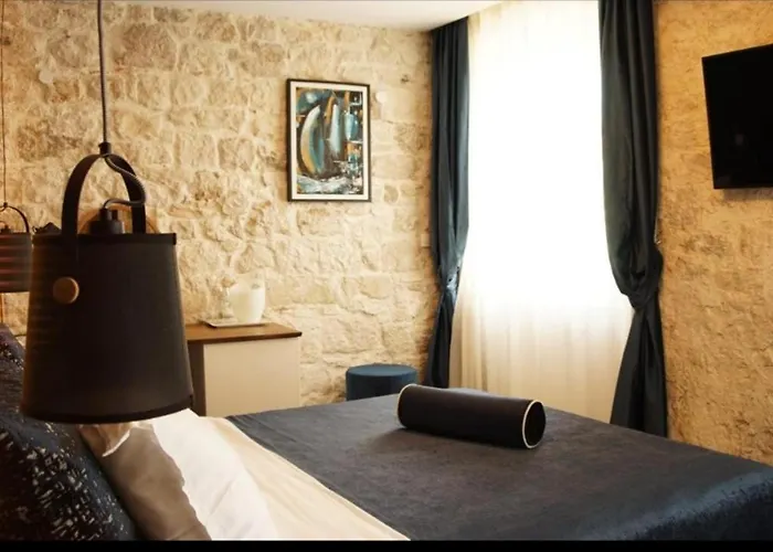 Hvar Riva Rooms